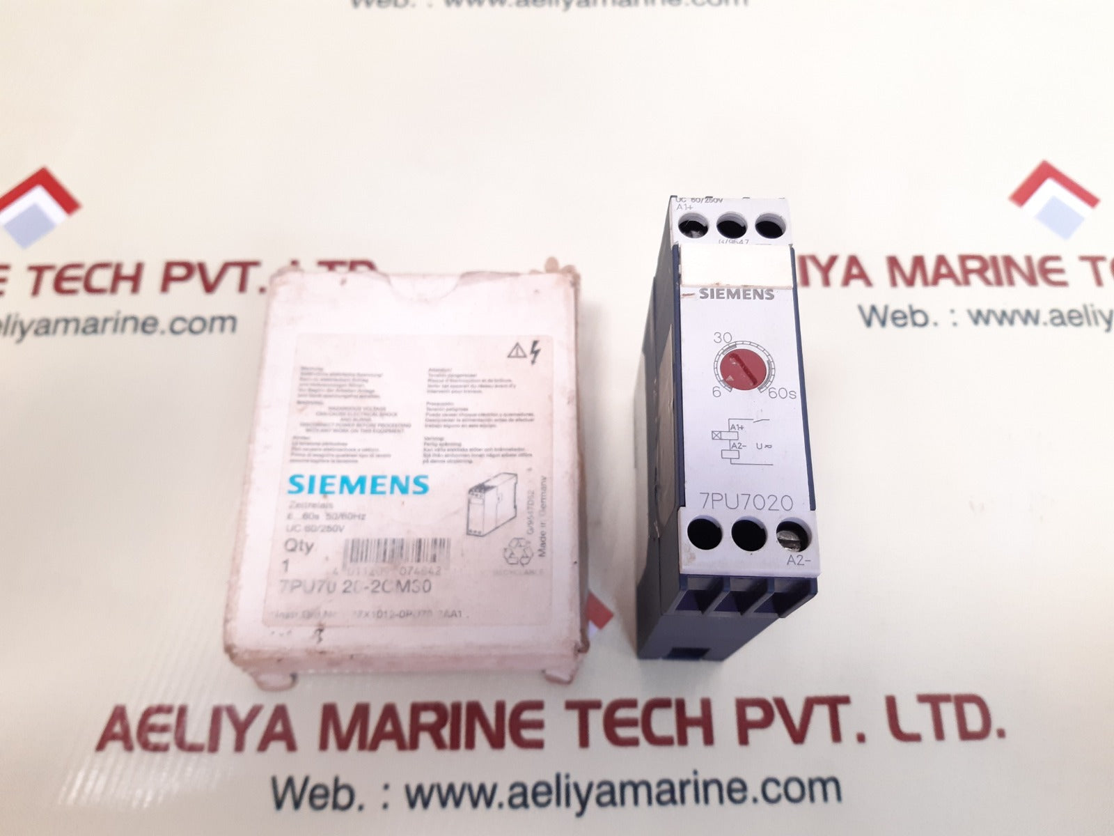 Siemens 7pu7020-2cm30 time relay