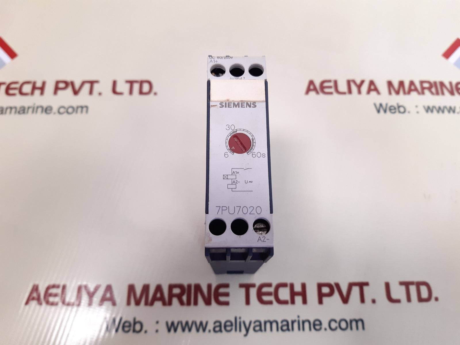 Siemens 7pu7020-2cm30 time relay