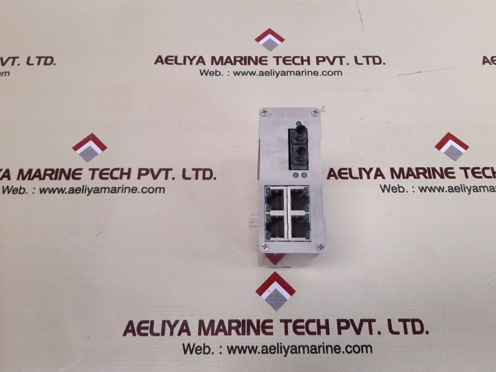 N-tron 105fx - st ethernet switch rev. a-3