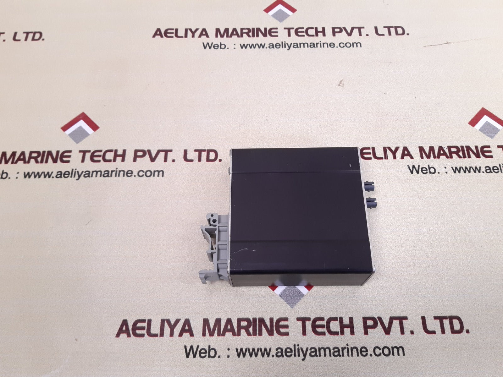 N-tron 105fx - st ethernet switch rev. a-3