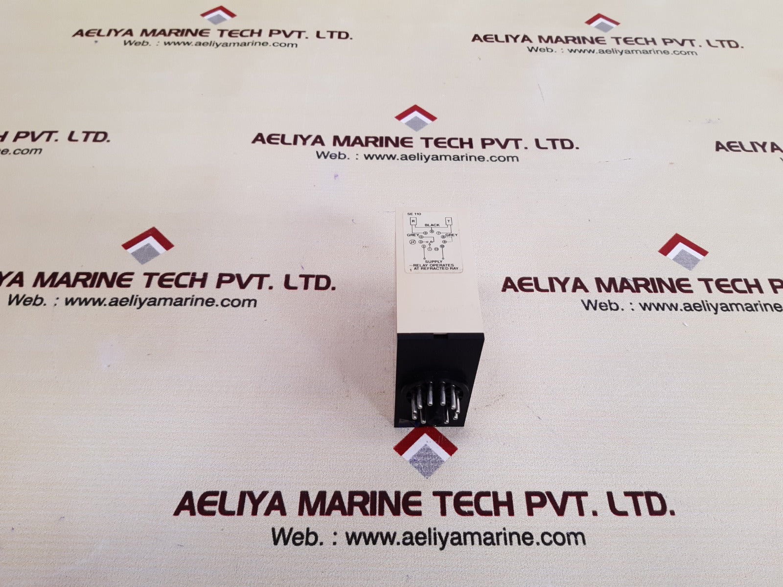 Carlo-gavazzi Se 110 220 Infrared Photo Relay 220V~ 50/60Hz