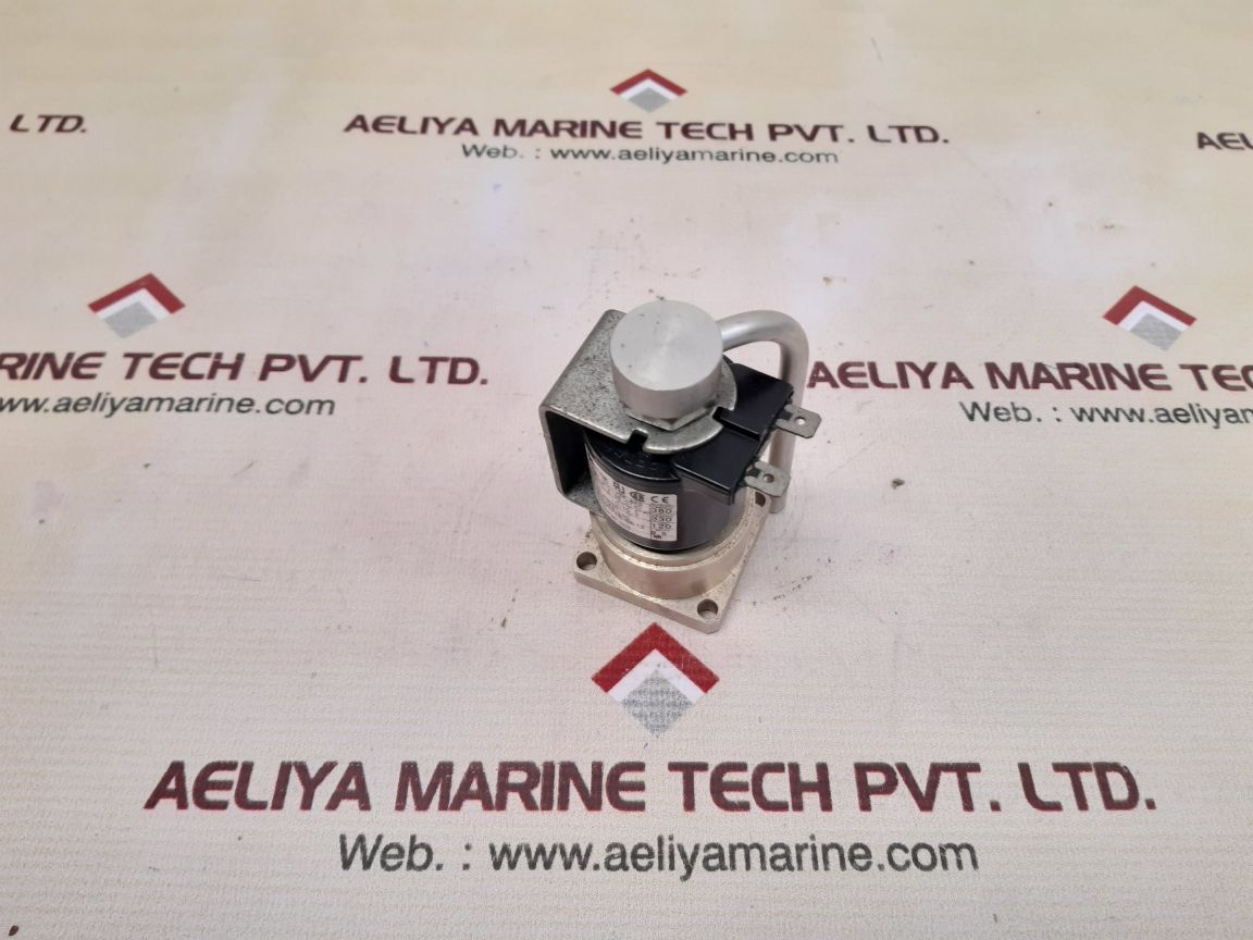 Versa Valves Esm-3011-34-ars-e2Sp-z-38-d120 Solenoid Valve 120Vdc 9.5W