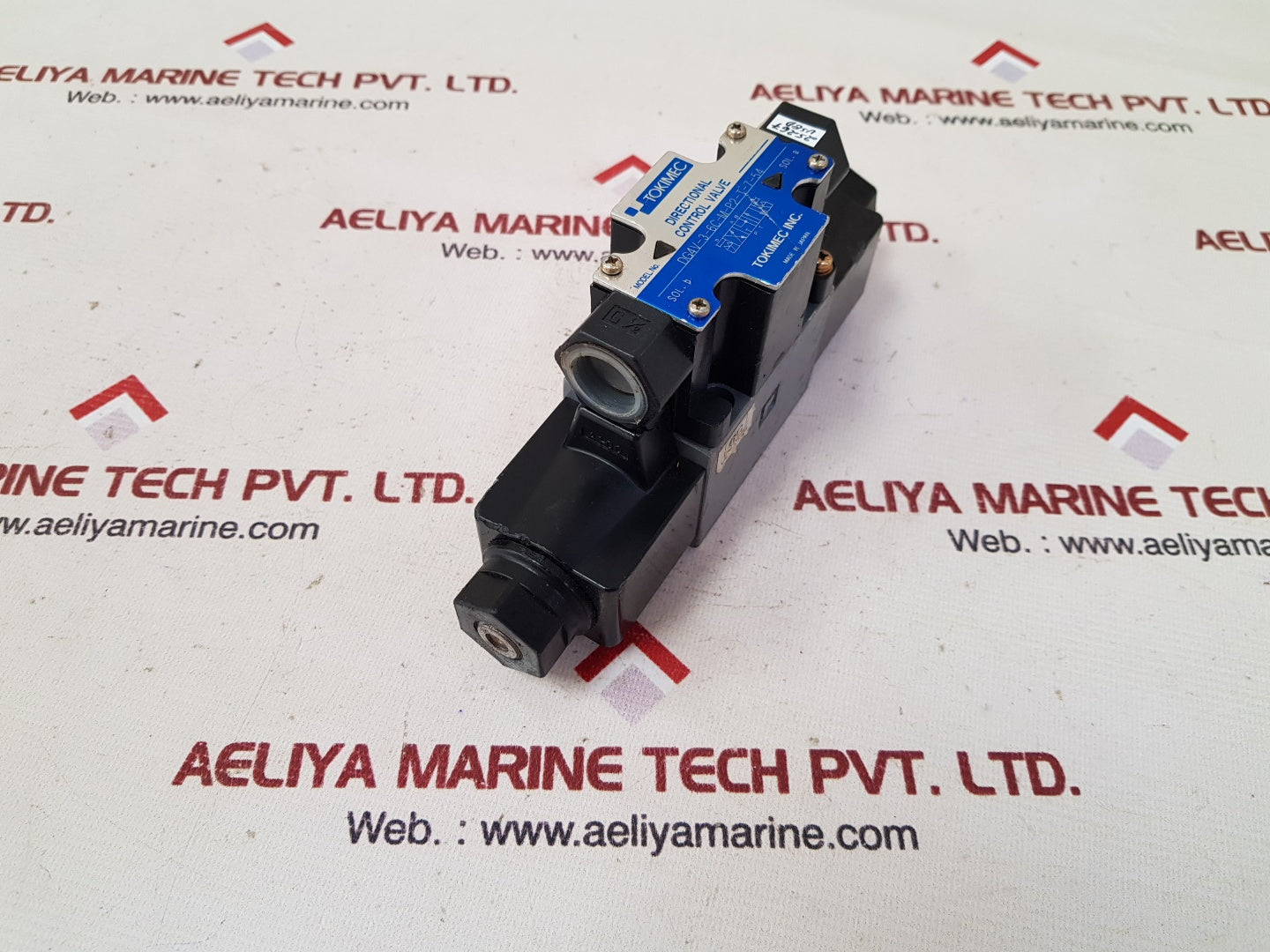 Tokimec dg4v-3-6c-m-p2-t-7-54 directional control valve