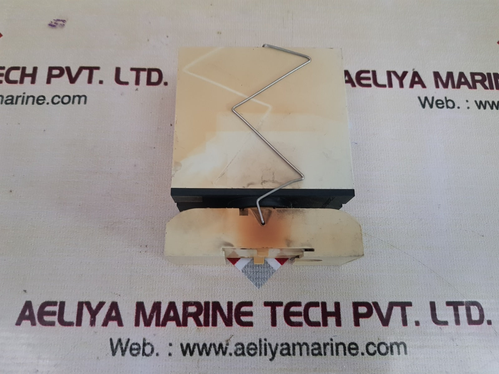 Electromatic s-system sam 205 230 delay on operate with instant contact 0,15-3 s