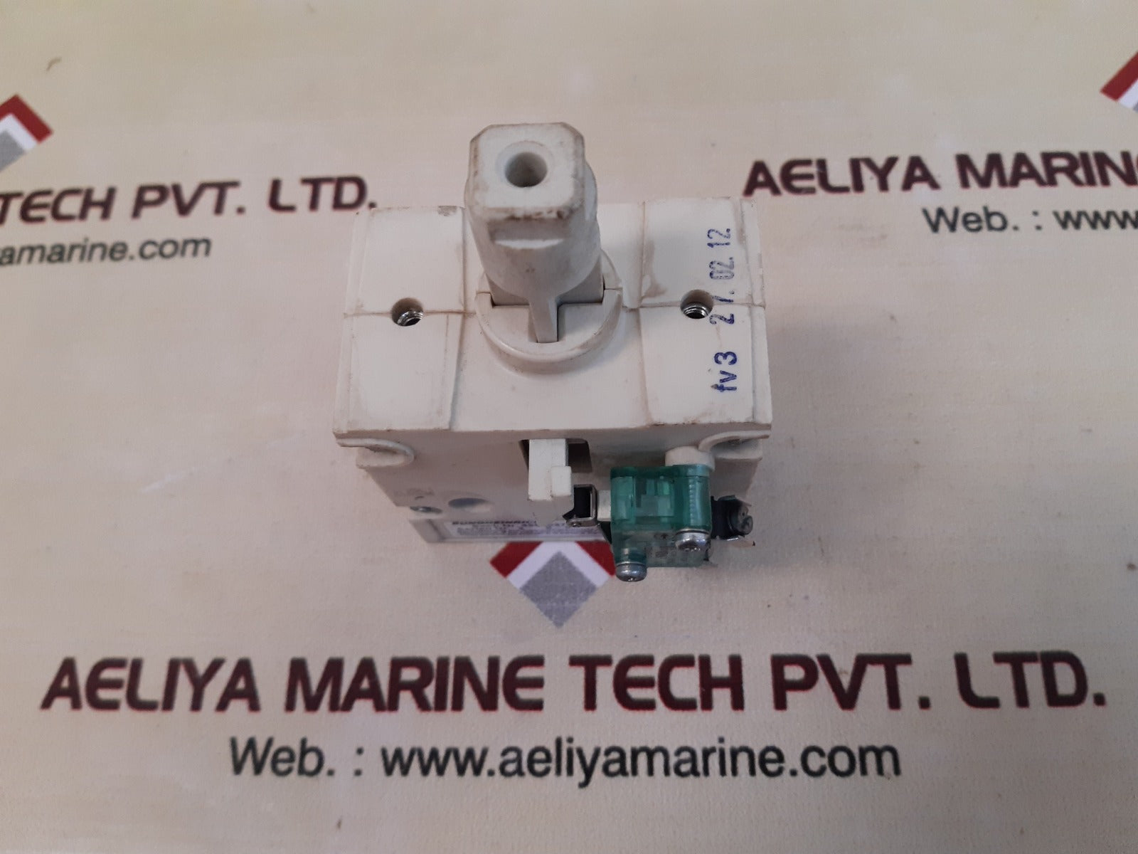 Jungheinrich 4963037 switch