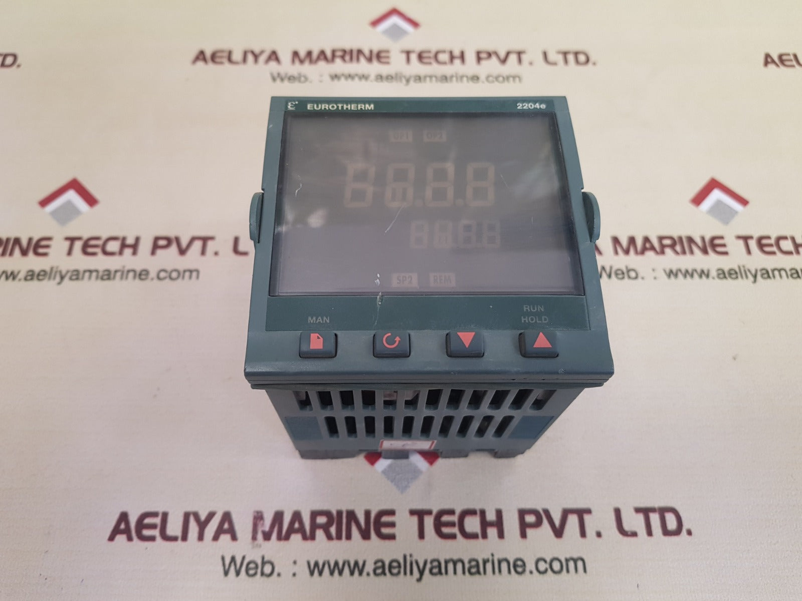 Eurotherm 2204e temperature controller