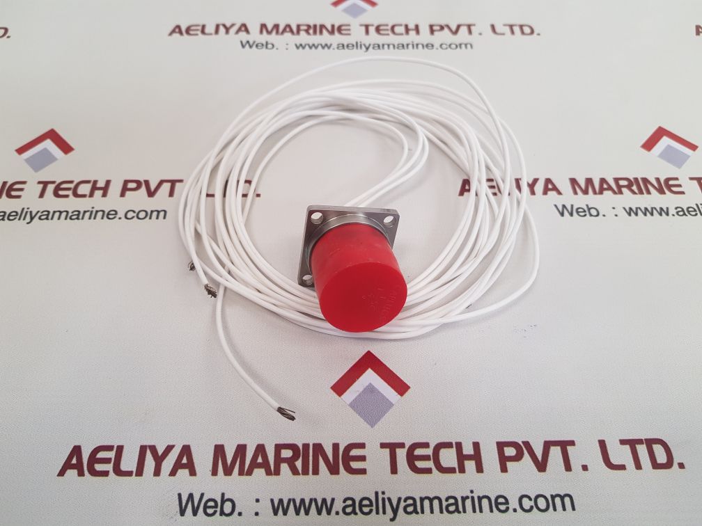 Caplugs 1 1/4 sc sleeve caps with cable