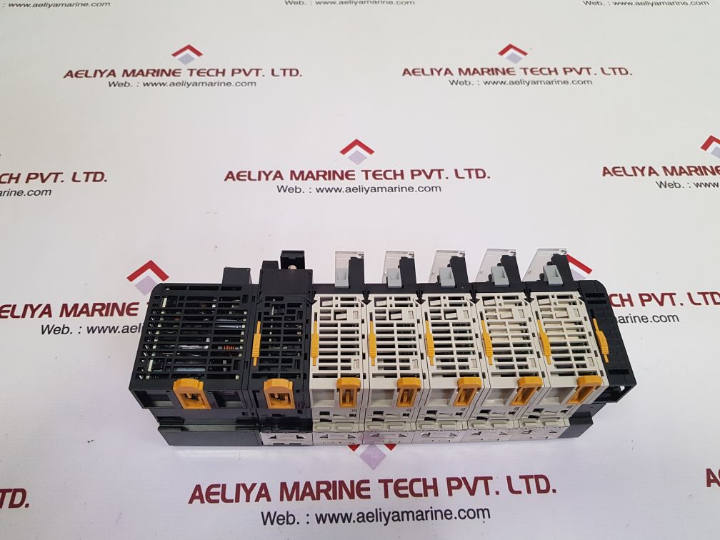 Omron Cj1W-pd025,Cj2M Cpu11,Id211,Oc211 Power Supply Rack