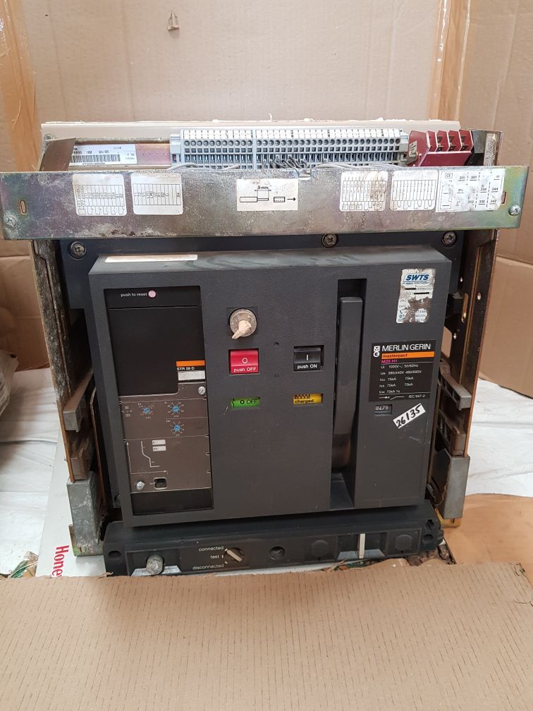 Merlin gerin masterpact m25 h1 circuit breaker ui 1000v~ 50/60hz