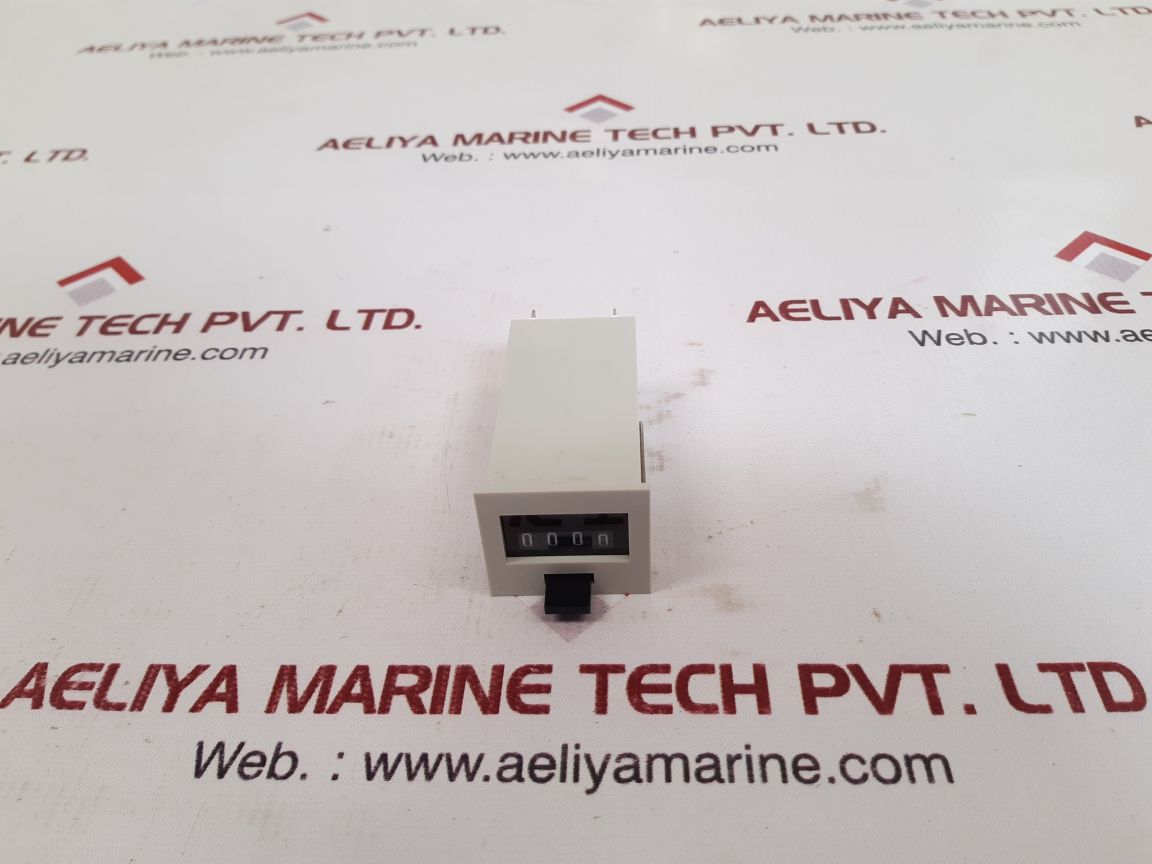 Hengstler 0 873 113 Digital Counter 115Vac 50/60Hz 2,6 W