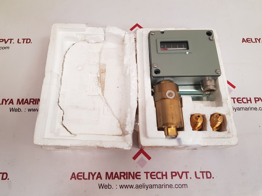 Trafag 920.2374.931 Differential Pressure Switch