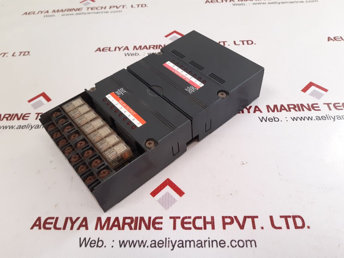 Idec Izumi Pfj-t081U 8-relay Output Unit Fa-1J 5A 220 Vac