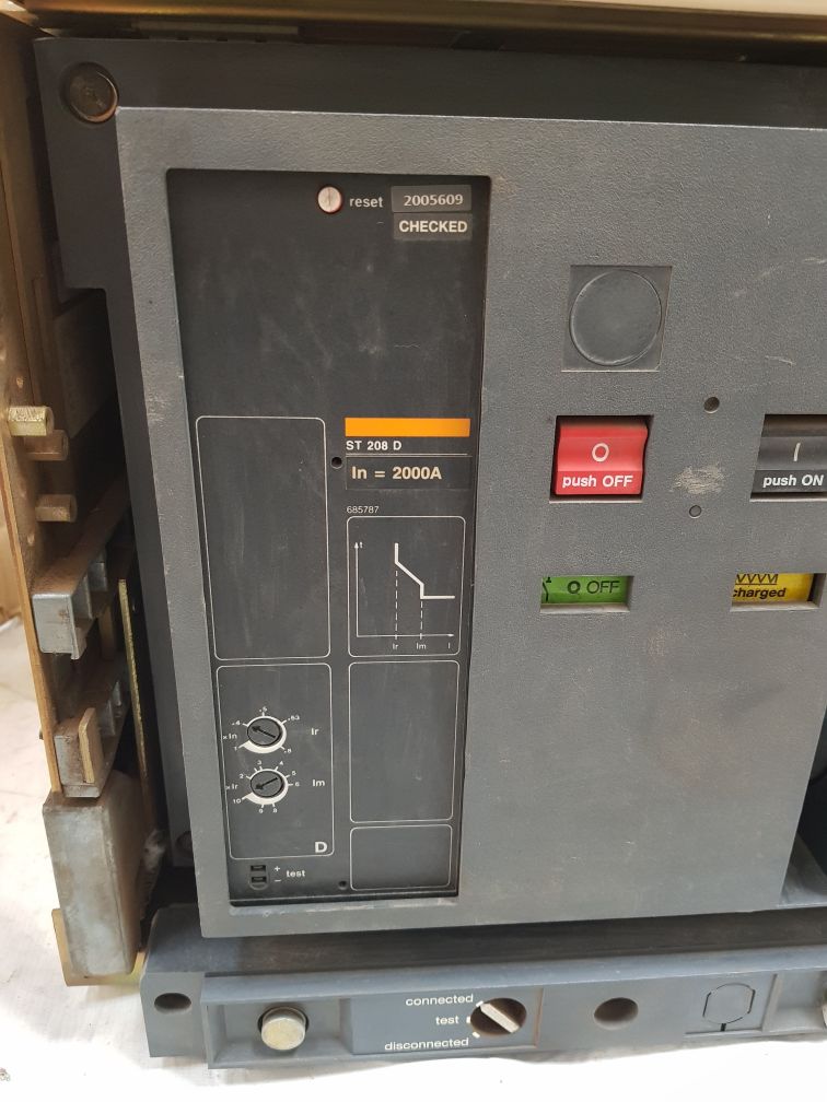 Merlin Gerin Masterpact M20 H1 2000A Circuit Breaker 1000V~ 50/60Hz