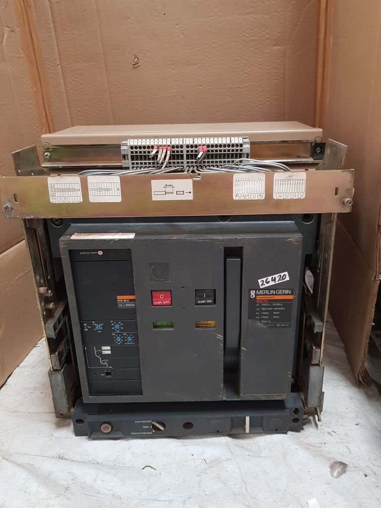 Merlin Gerin Masterpact M20 H2 Circuit Breaker 2000A 1000V~ 50/60Hz