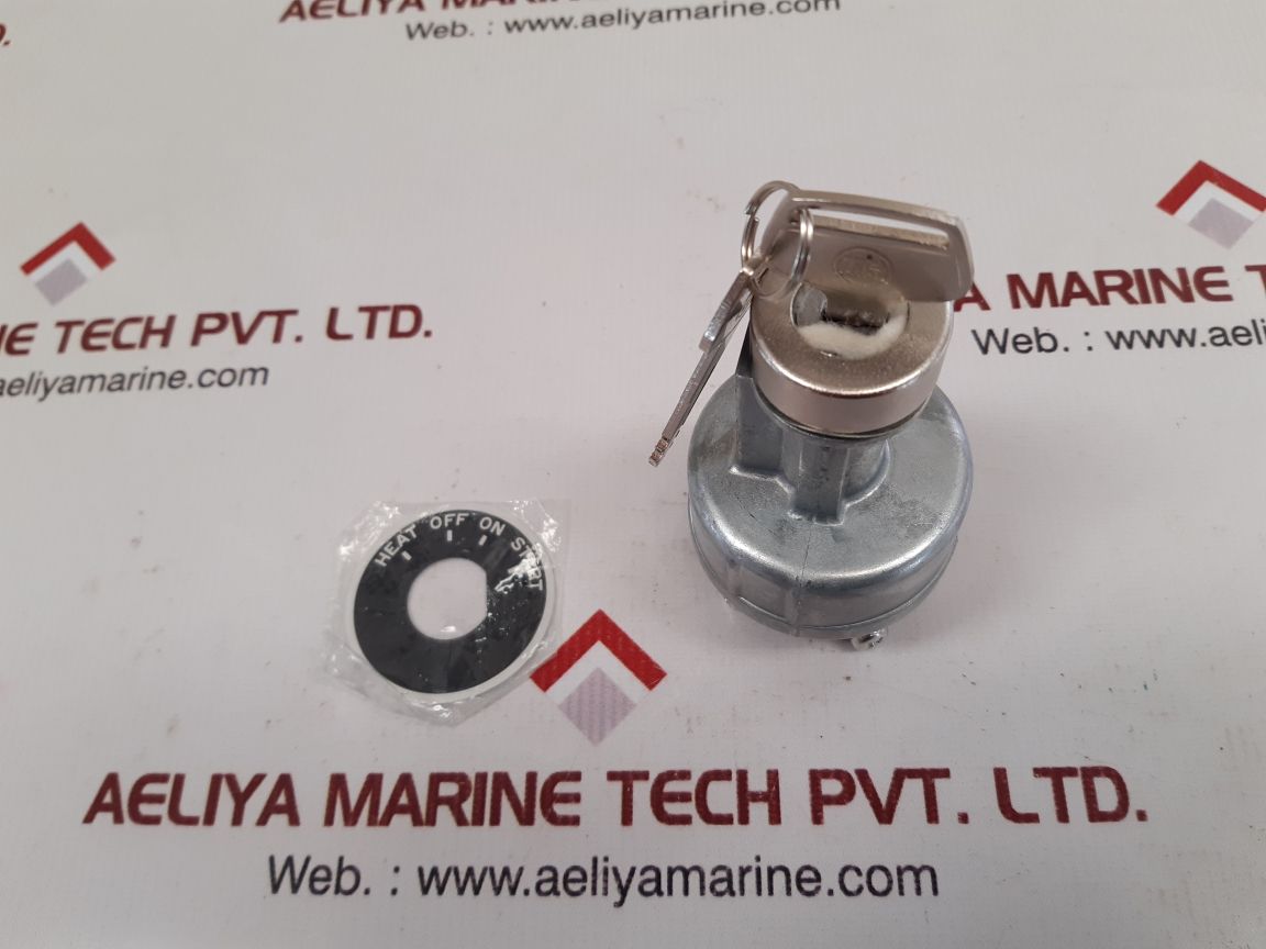 Daihatsu Diesel M700101110Z Starter Switch & Key Set D1-28-151