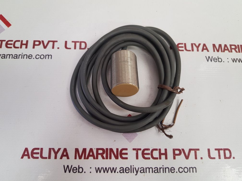Omron Tl-x10B1-ge Proximity Sensor 12-24 Vdc