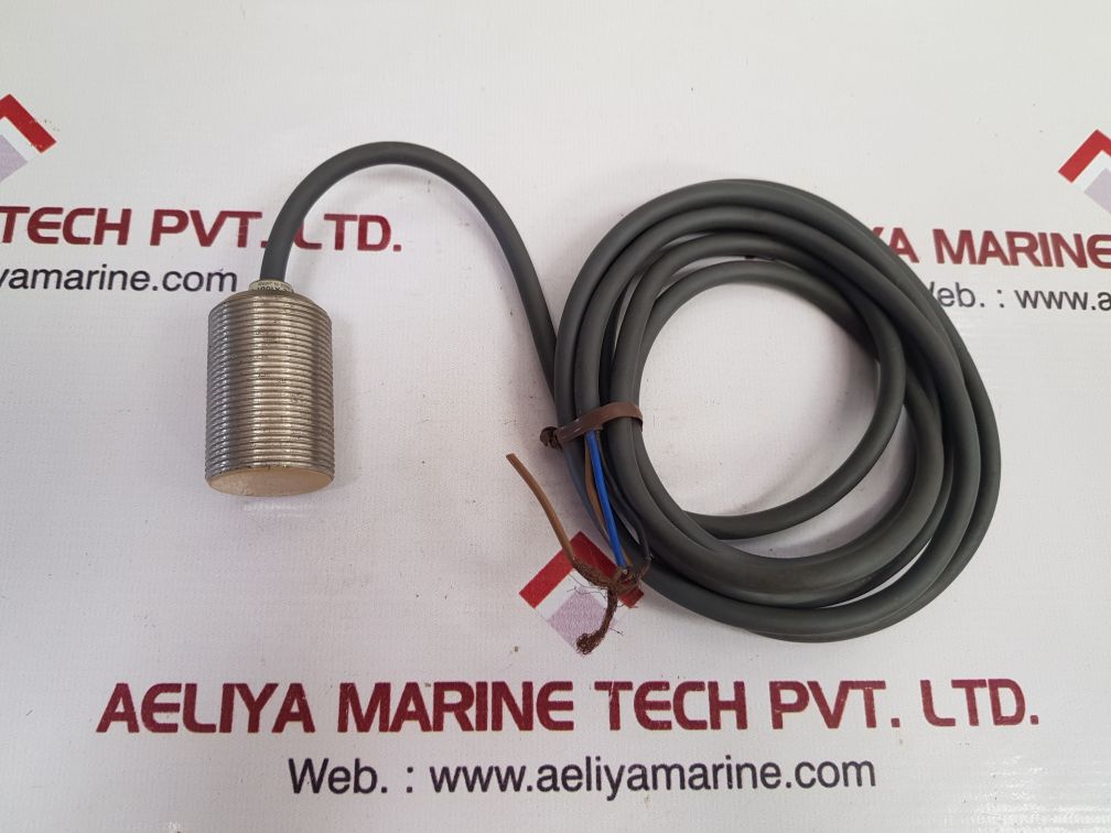 Omron Tl-x10B1-ge Proximity Sensor 12-24 Vdc