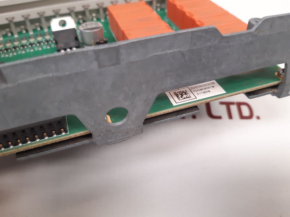 Schneider Tsxdmz28Dr Plc I/O Module Pv: 02 Rl: 04