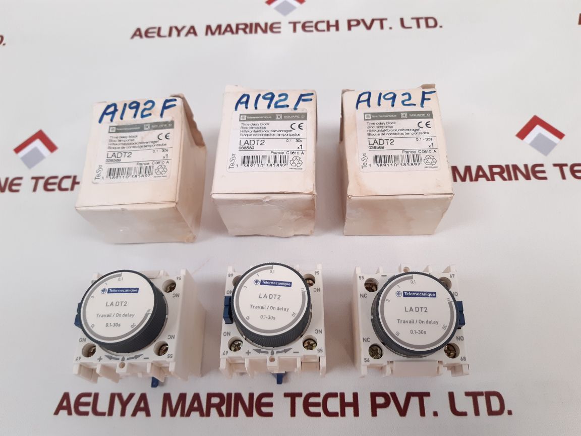 Telemecanique / Schneider Electric Ladt2 Time Delay Block 0.1-30S
