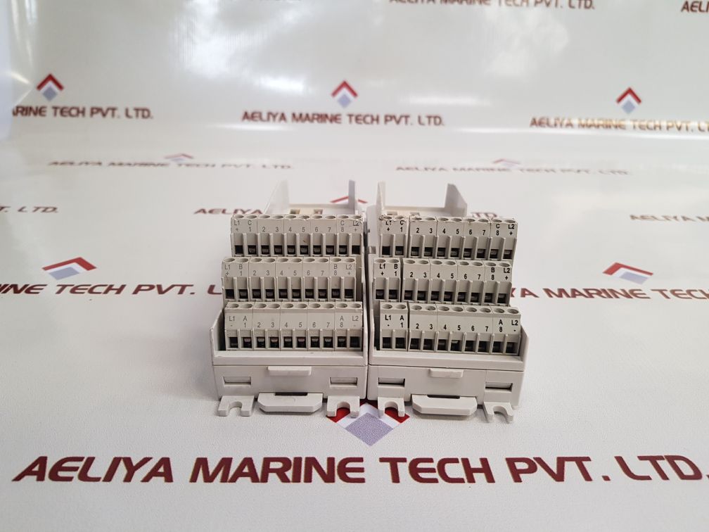Abb Tu810V1 Compact Module Termination Unit 3Bse013230R1 Pr: G Used