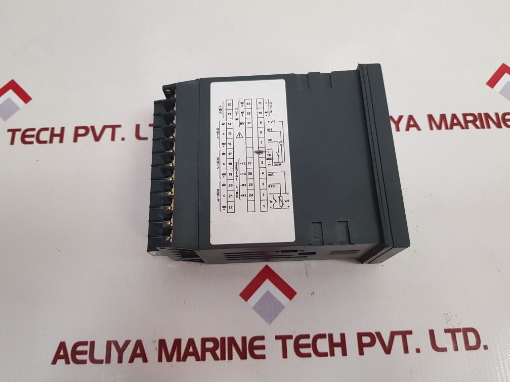 Gefran 1600-drr0V0-0000-000 Temperature Controller F031426