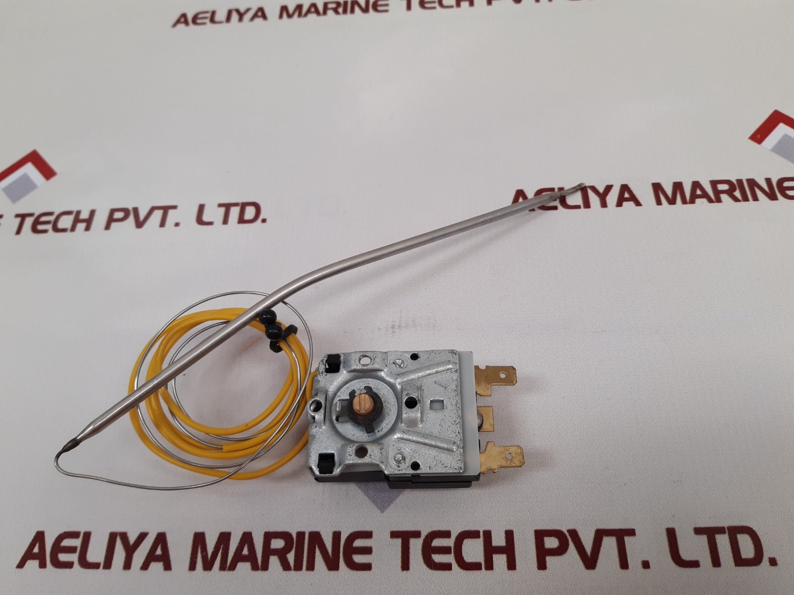 C 226505-2 Thermostat 716R-9855