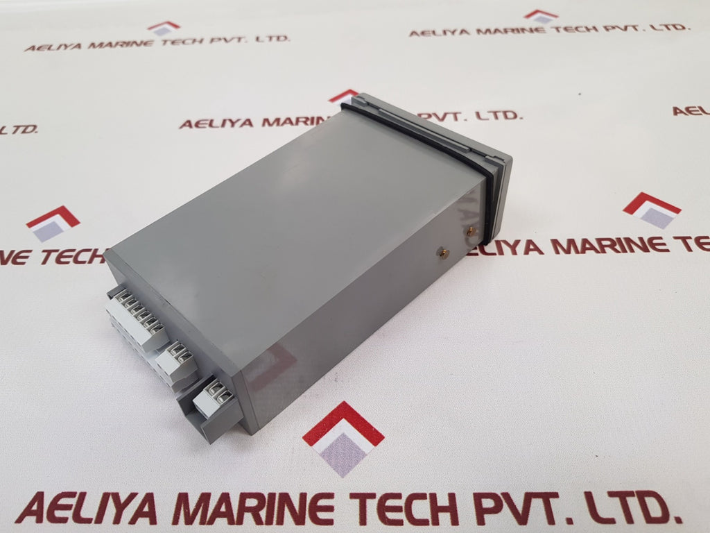 Data Track Process Instruments 200 Model 221 – Aeliya Marine