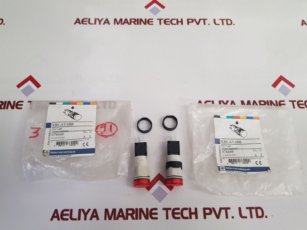 Set of 5x Telemecanique xb6av4bb push button light module 