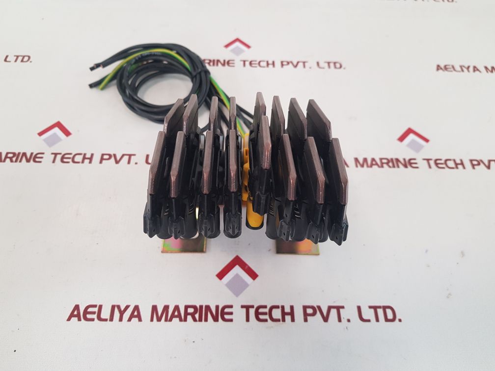 Precision automation & robotics kds-2/40-8-14 hs compact double collector