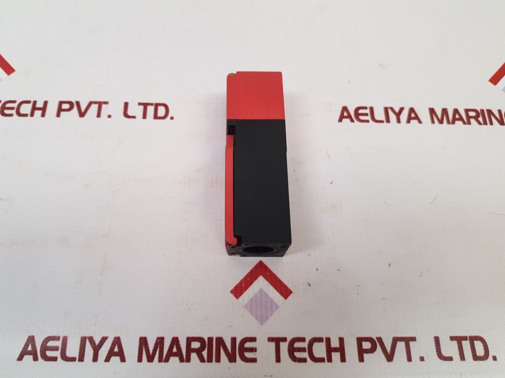 Telemecanique Xcs Pa592 Safety Interlock Switch