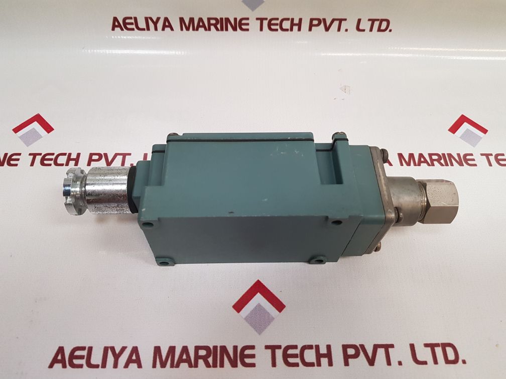 Taihei Boeki Tdz-7 Pressure Switch 700 Kgf/Cm2