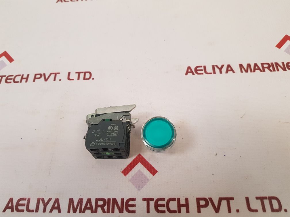 Telemecanique/Schneider Electric Zbe-101 Contact Green Push Button