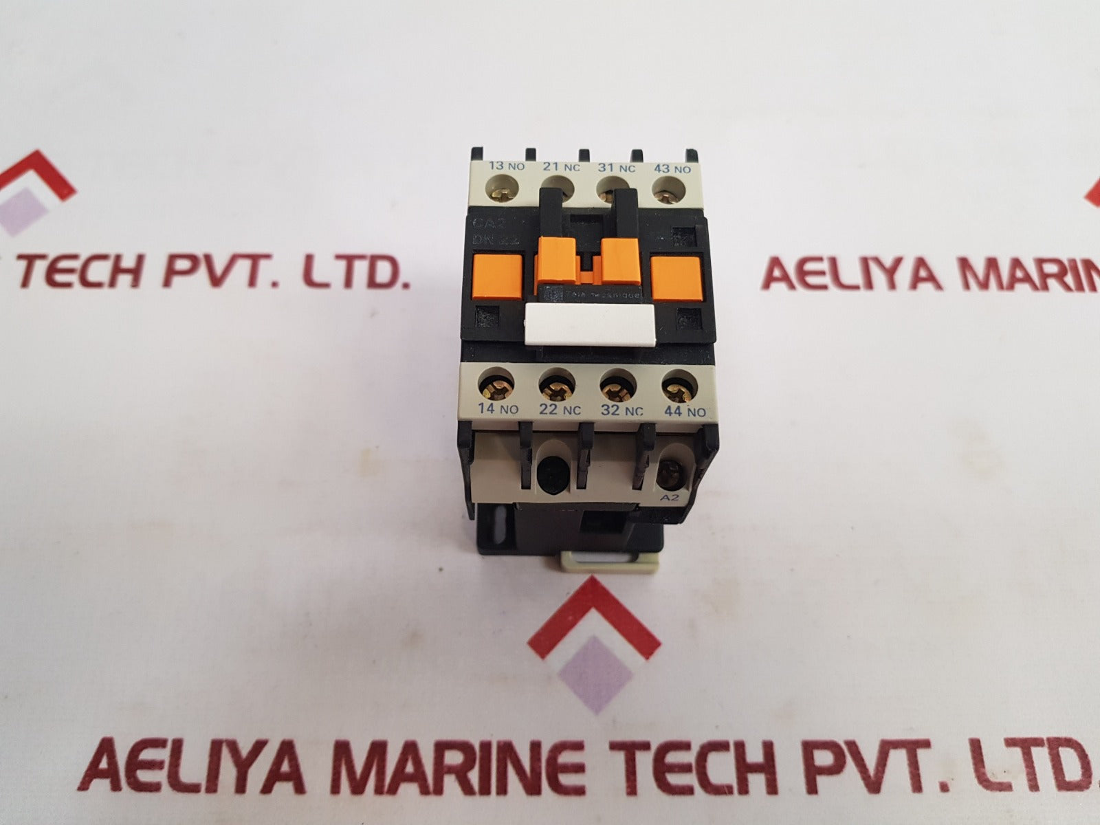 Telemecanique Ca2 Dn22 Relay