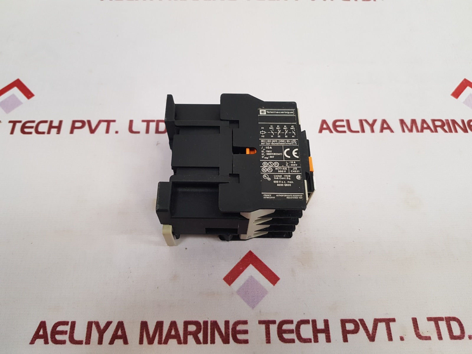 Telemecanique Ca2 Dn22 Relay