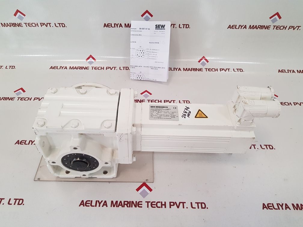 Sew-eurodrive Waf30 Cmp50M/Bp/Ky/Rh1M/Sb1 Servo Motor With Plug Connector