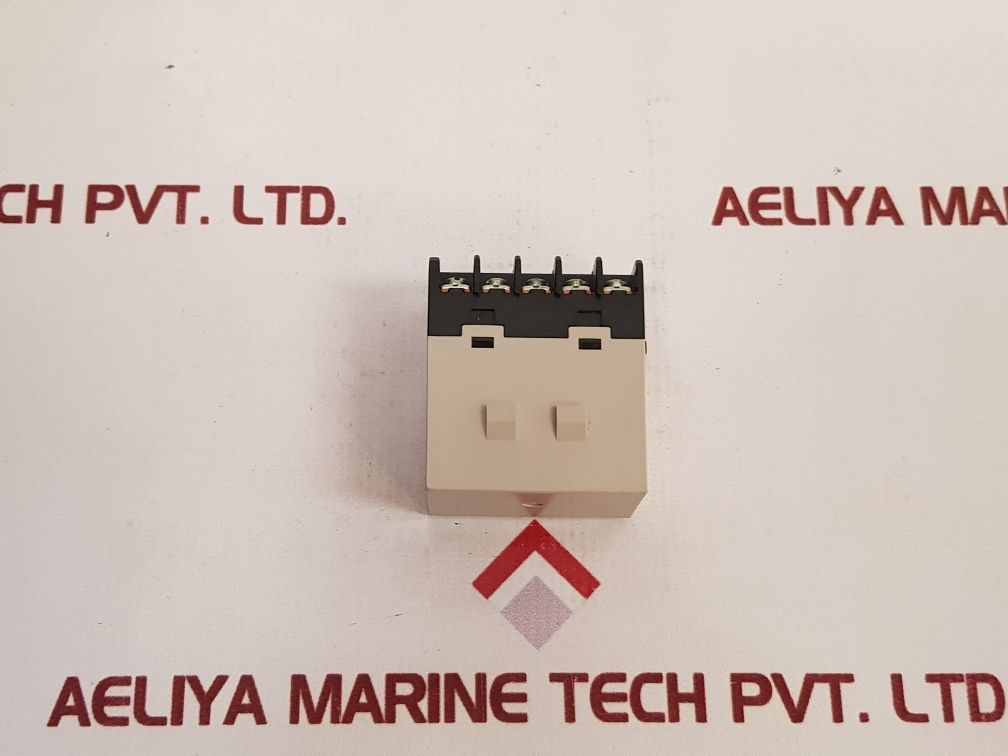 Omron G7J-3A1B-b Relay 24Vdc