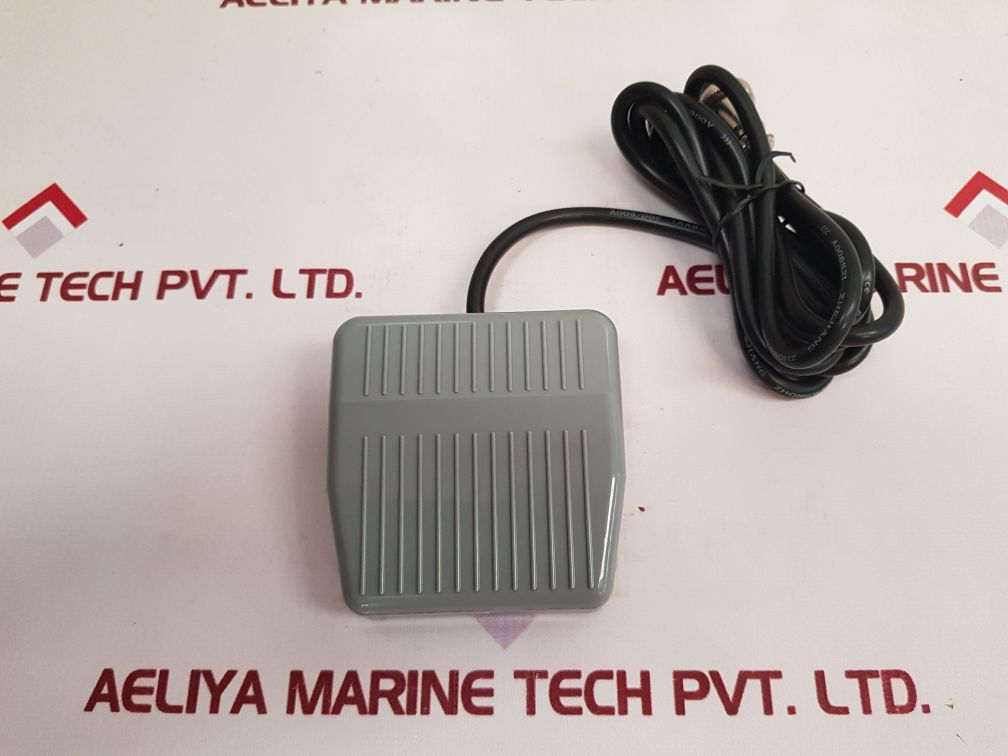 Twcht Cfs-201 Foot Switch