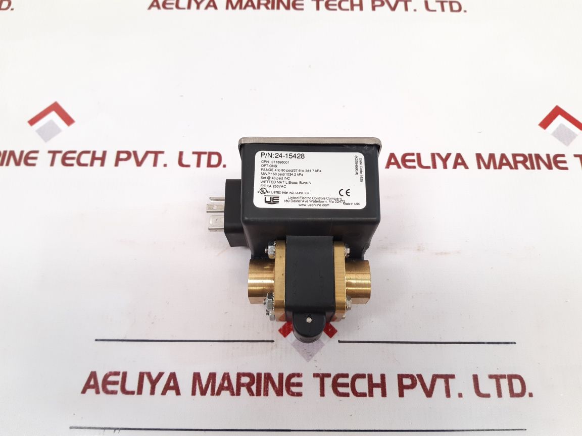 United Electric Controls 24-15428 Pressure Switch