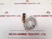 Omron E3S-x3Ce4 Photoelectric Switch