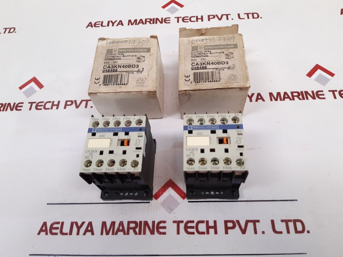 Telemecanique Ca3Kn40Bd3 Control Relay 24V Dc