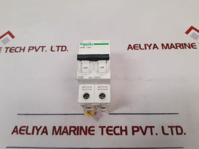 Schneider Electric Ic60N C 32A Circuit Breaker 50°C
