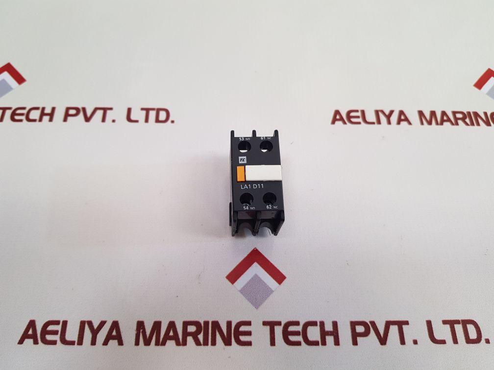 Set of 4x C&s tc la1 d11 auxiliary contact block