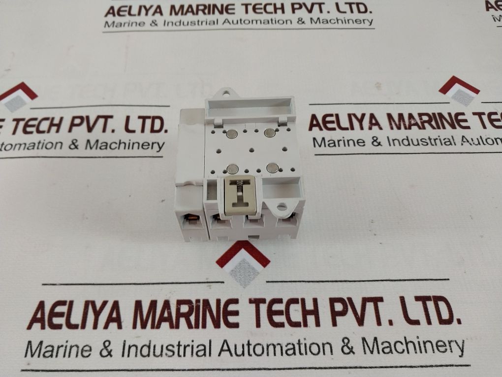 Benedikt & Jager 487 2217-31T Main Switch 4-pole