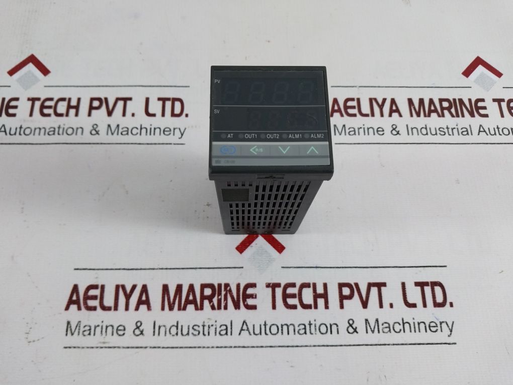 Rkc Instrument Cb100 Digital Temperature Controller 04K29206