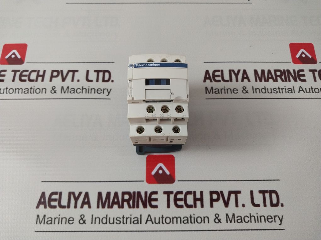Telemecanique/Schneider Cad32 P7 Control Relay Cad32 