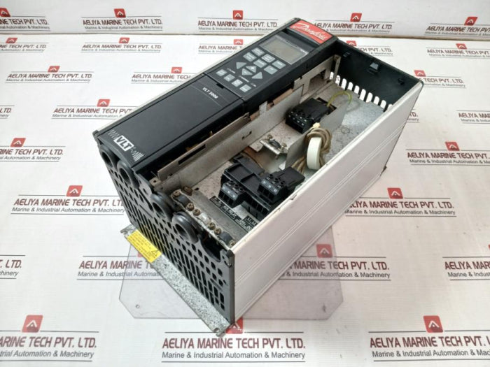 Danfoss Vlt 5000 Low Voltage Adjustable Frequency Drive 175Z0107