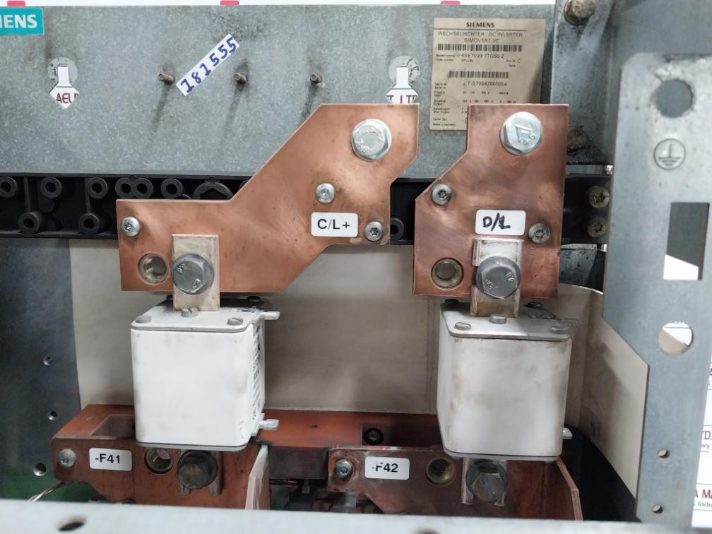 Siemens 6Se7033-7Tg60-z Simovert Vc Dc Inverter Chassis Unit 6Se7031-2Hf84-1Bg0