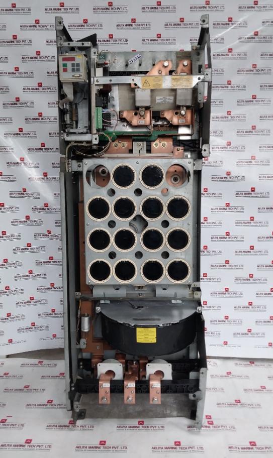 Siemens 6Se7033-7Tg60-z G91+L30+ Simovert Vc Dc Inverter Chassis Unit Dc510-650V
