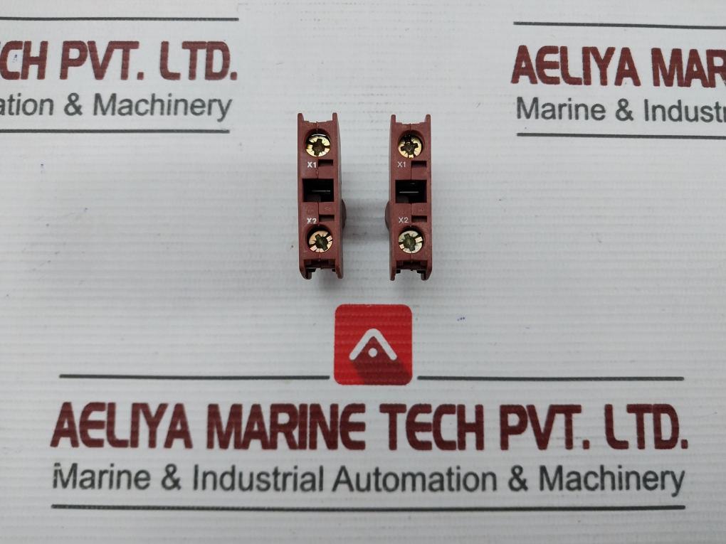 23 Ea Lamp Holder Module Max-125V/2W 380Vac By Gec Alsthom New