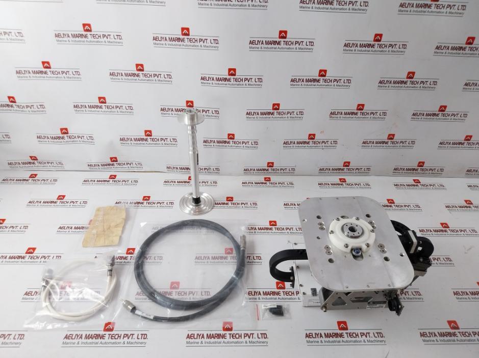 138652-1 Block-upconverter Marine Antenna System L-band If Mini Buc -cpi